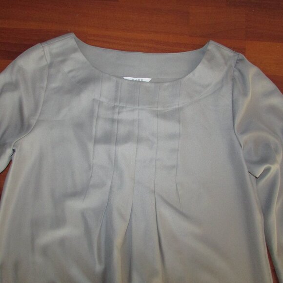 Alfred Sung Pure Grey Pleated Blouse - Small - Picture 2 of 8